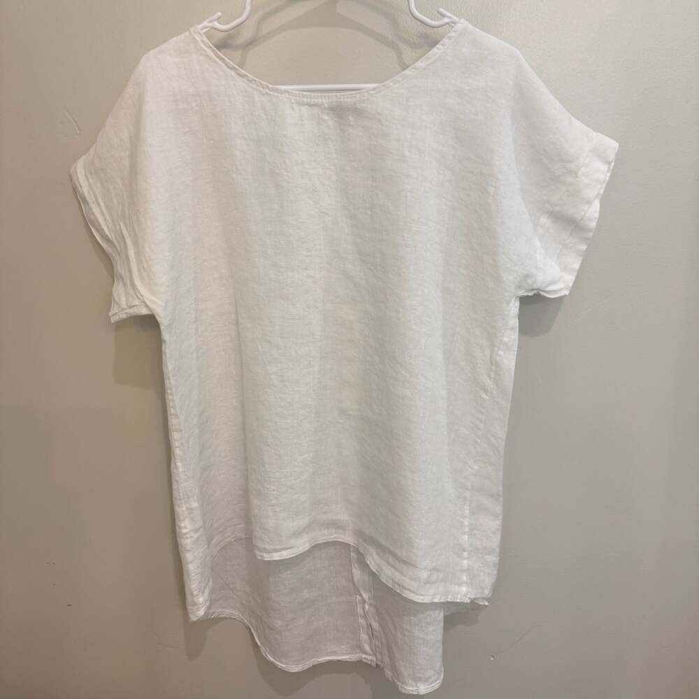 Terzo Millennio Made in Italy 100% Linen Button-Back High-Low Top